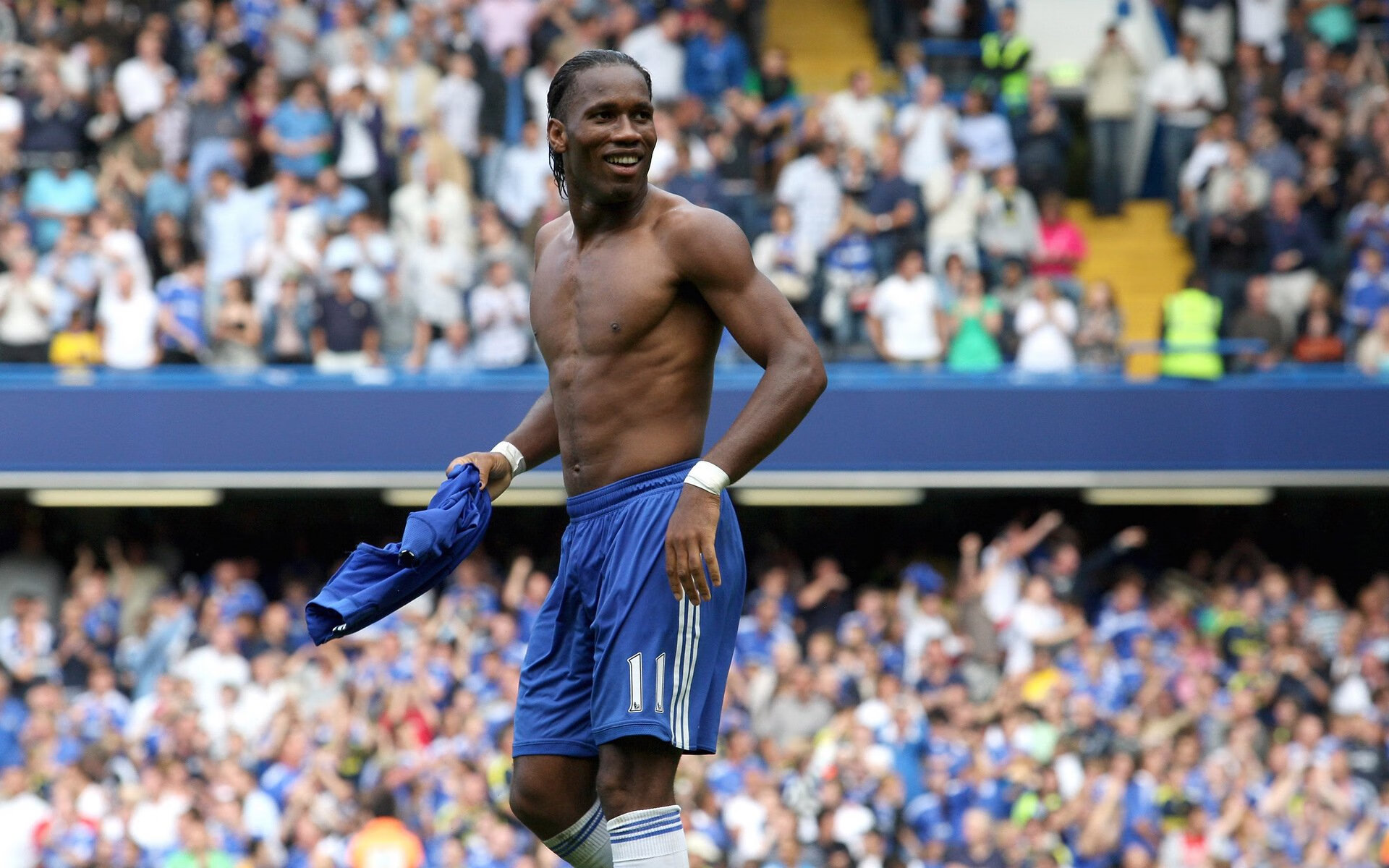 穆雷重返赛场,险胜首场德国球迷现场沸腾