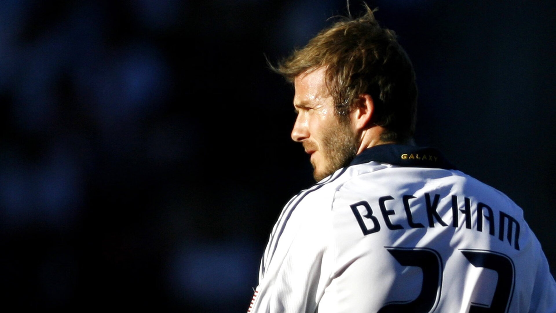 哈登官方宣布重要助攻新规，皇家马德里引发争议！赢得满堂喝彩